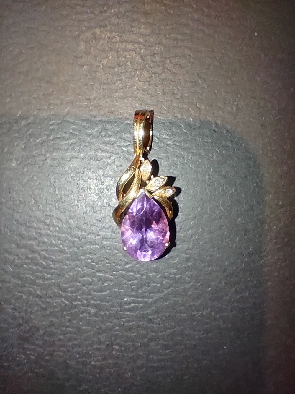 14kt Gold Leaf Teardrop amethyst with diamond